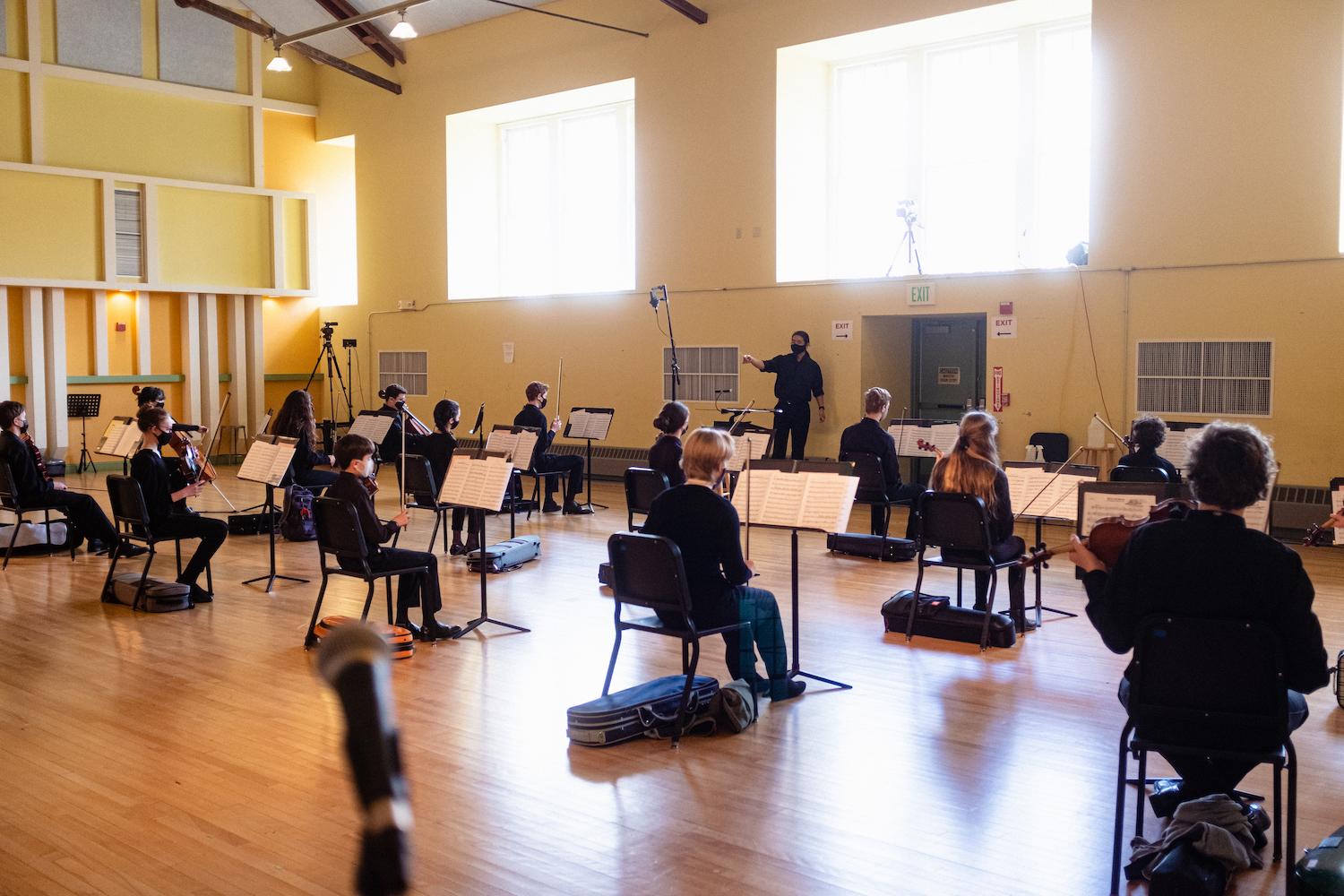vermont youth orchestra spring performance with conductor