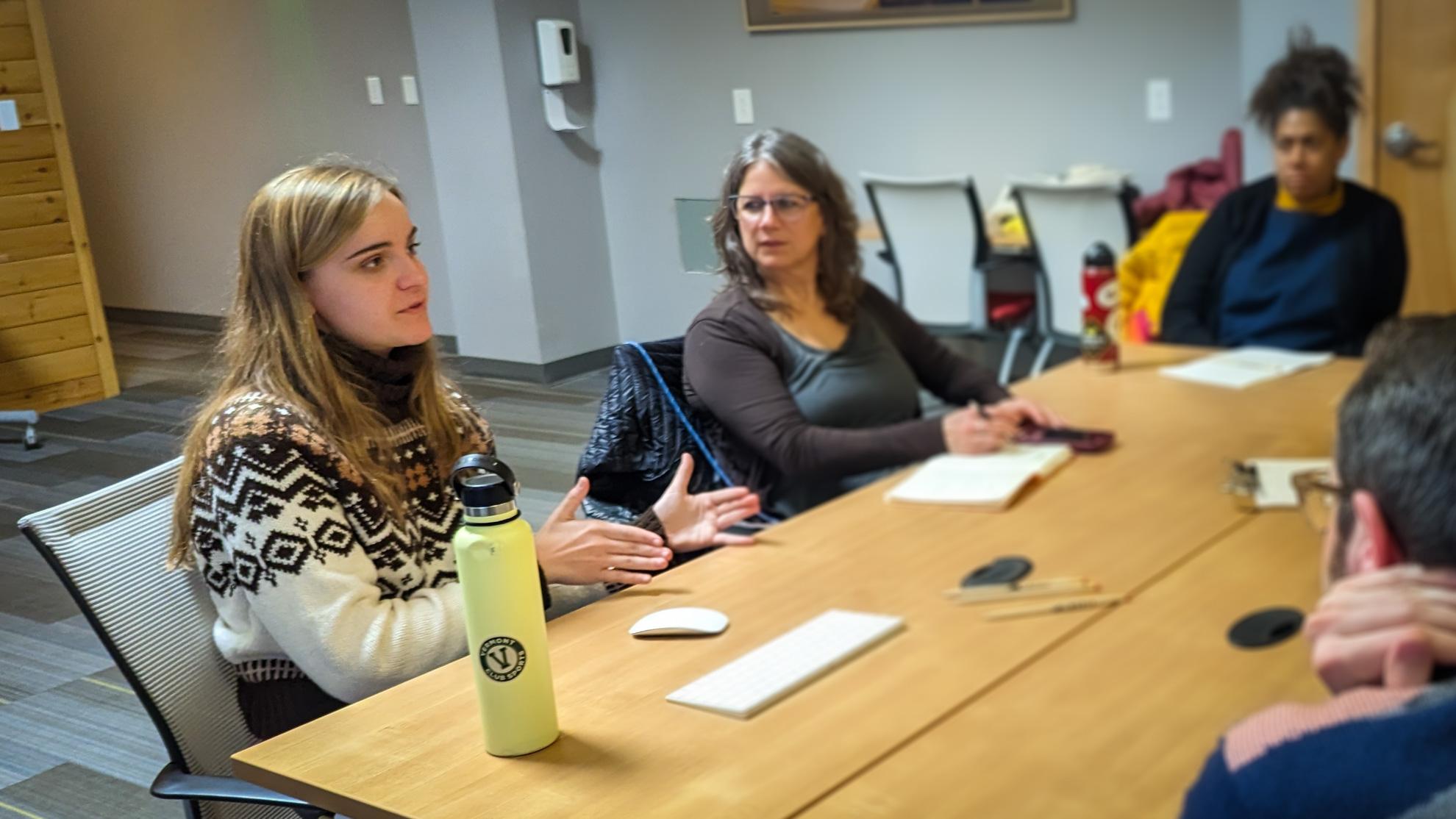 Kira presents the podcasting workshop as part of her internship.