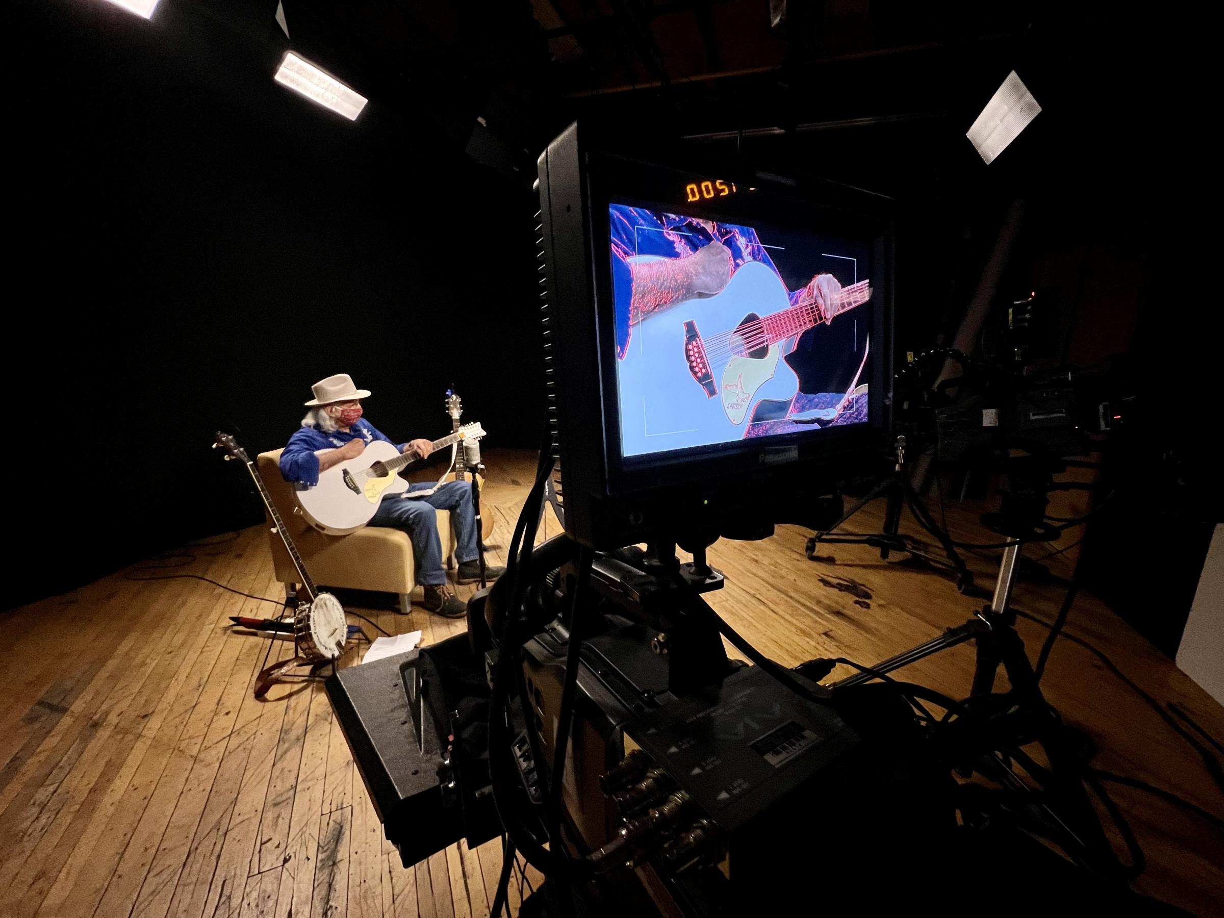 Rik Palieri filming Songwriter's Notebook in the Media Factory TV studio